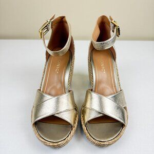 EUC Vionic Marina Leather Wedge Sandals in Gold